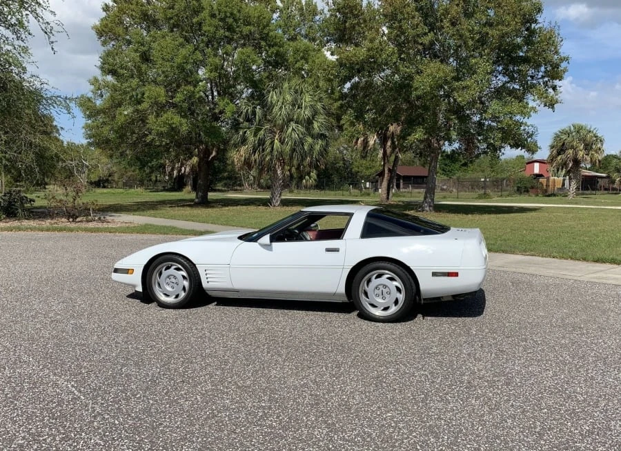 1992 Chevrolet Corvette C4 - Image 2 of 10