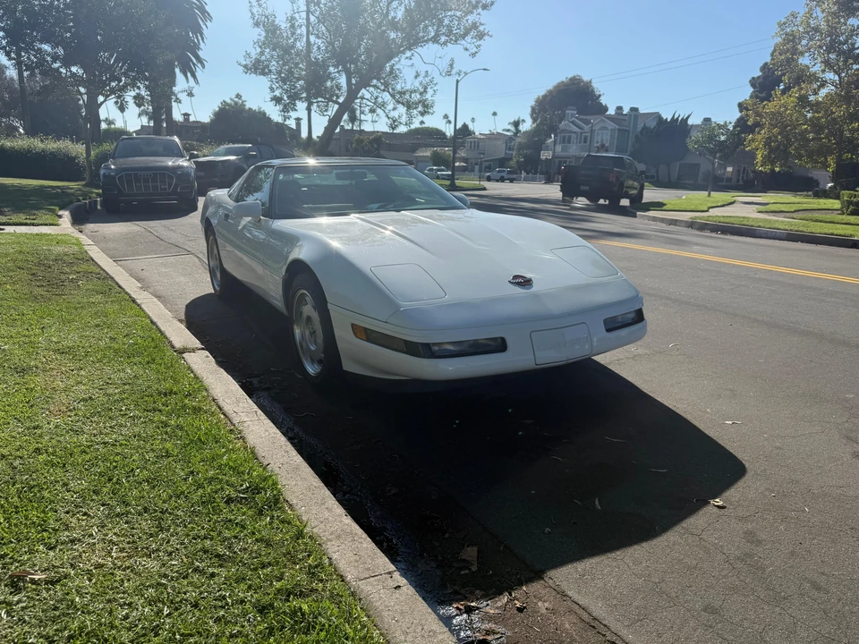 1992 Chevrolet Corvette C4 - Image 20 of 31