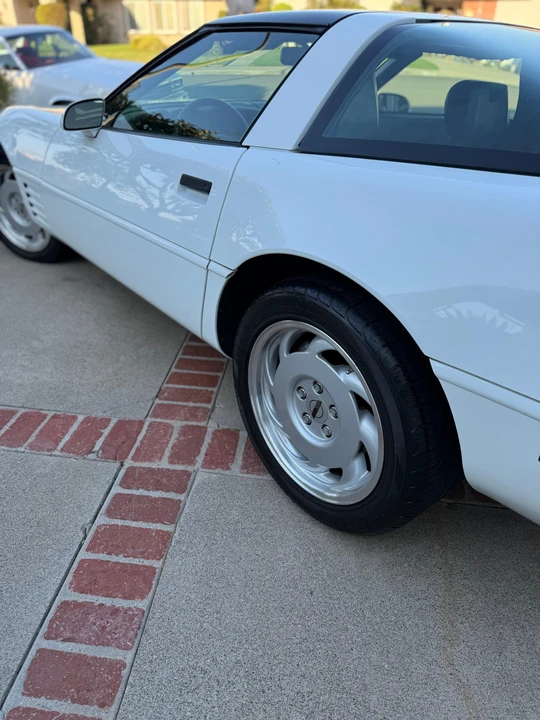 1992 Chevrolet Corvette C4 - Image 23 of 31