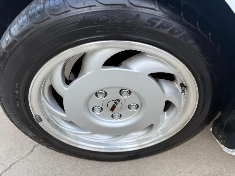 1992 Chevrolet Corvette C4 - Image 28 of 31