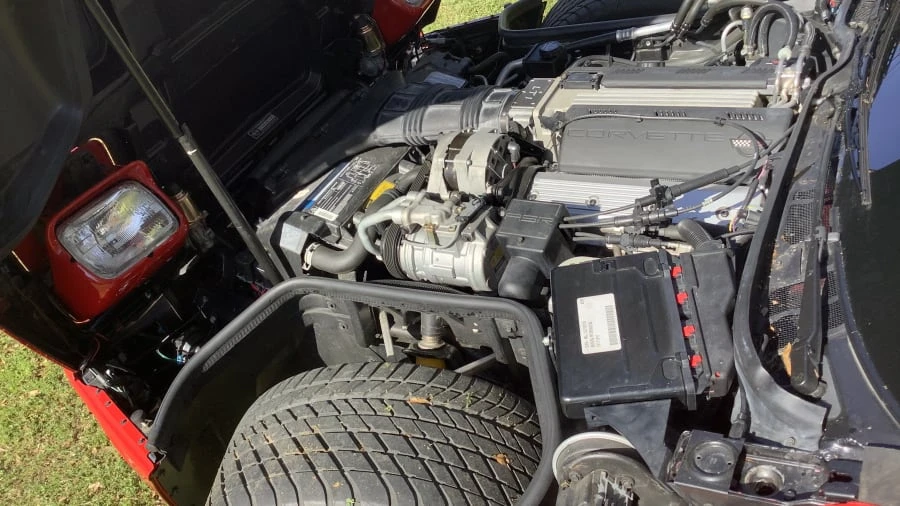 1992 Chevrolet Corvette C4 - Image 15 of 19