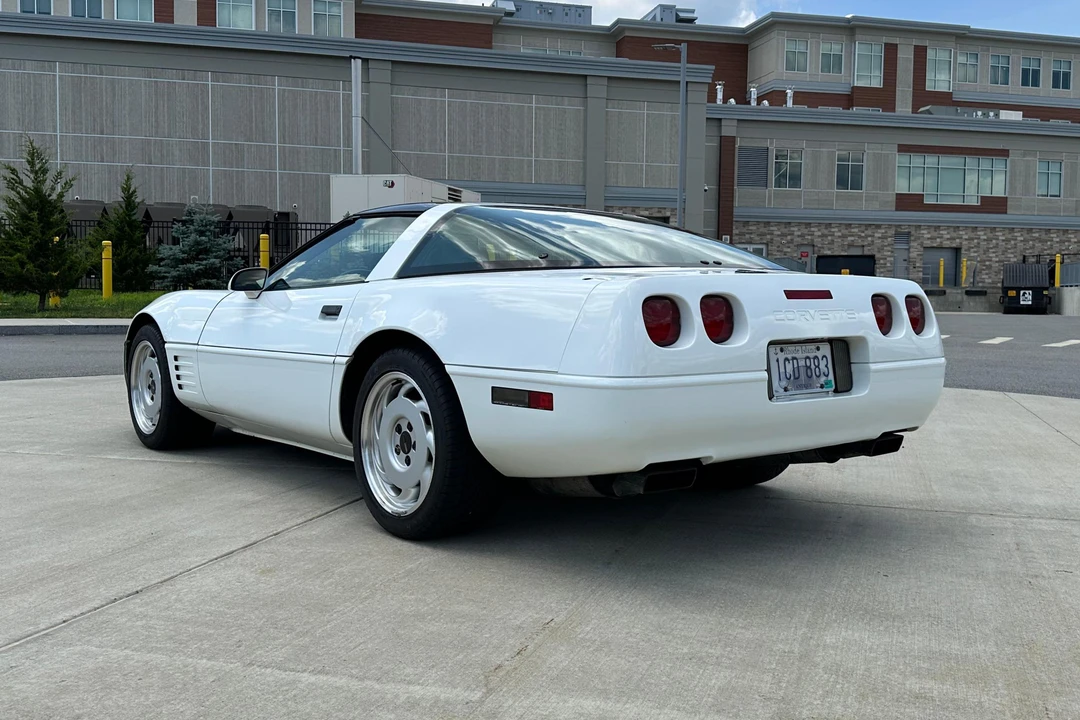 1992 Chevrolet Corvette C4 - Image 16 of 31