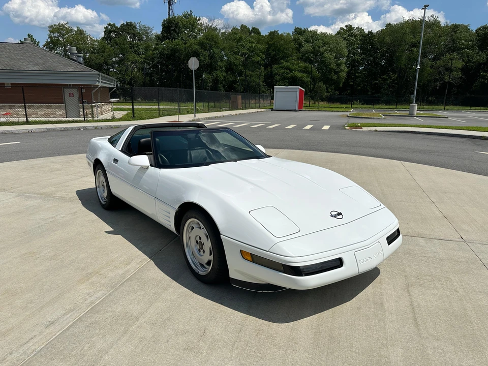 1992 Chevrolet Corvette C4 - Image 28 of 31