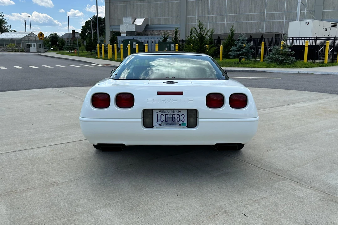 1992 Chevrolet Corvette C4 - Image 19 of 31