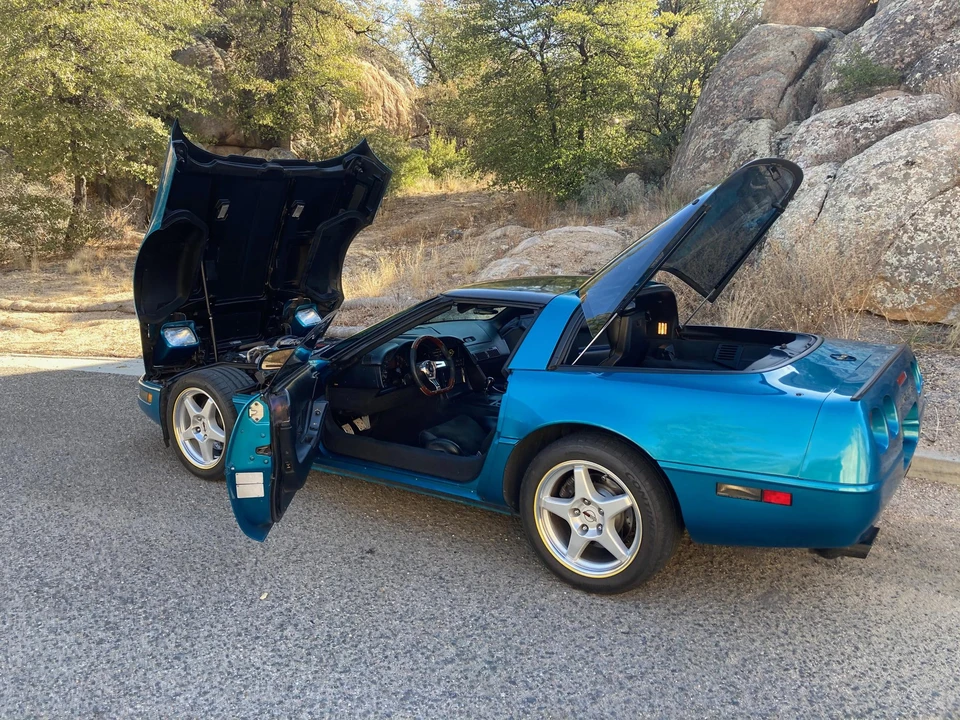 1992 Chevrolet Corvette C4 - Image 14 of 29
