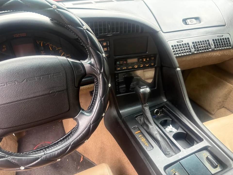 1992 Chevrolet Corvette C4 - Image 13 of 17