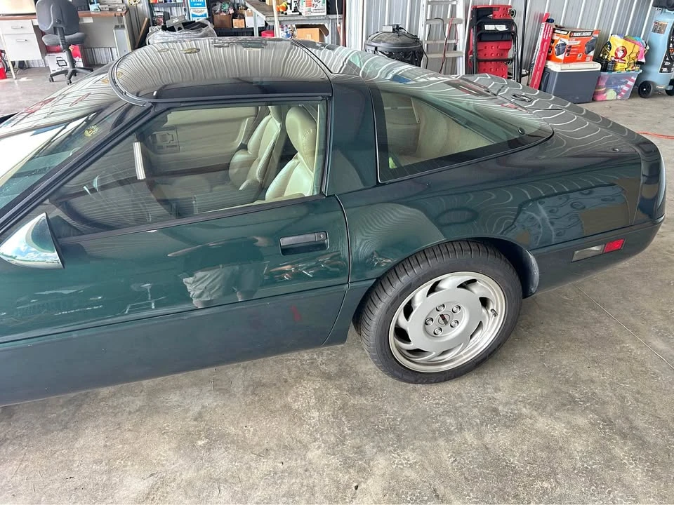 1992 Chevrolet Corvette C4 - Image 1 of 18