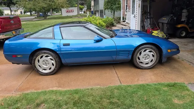 1992 Chevrolet Corvette Coupe 2D