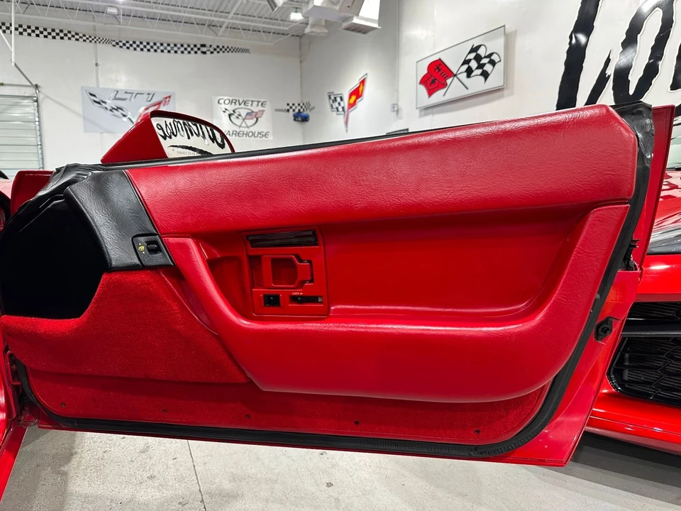 1992 Chevrolet Corvette C4 - Image 15 of 21