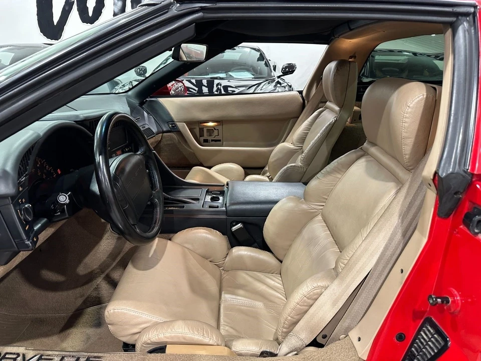 1992 Chevrolet Corvette C4 - Image 18 of 21