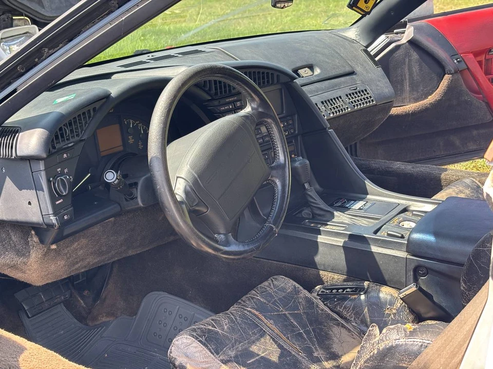 1992 Chevrolet Corvette C4 - Image 18 of 19