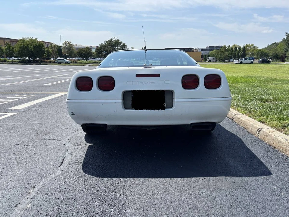 1992 Chevrolet Corvette C4 - Image 14 of 19