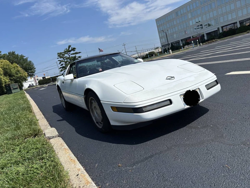 1992 Chevrolet Corvette C4 - Image 12 of 19