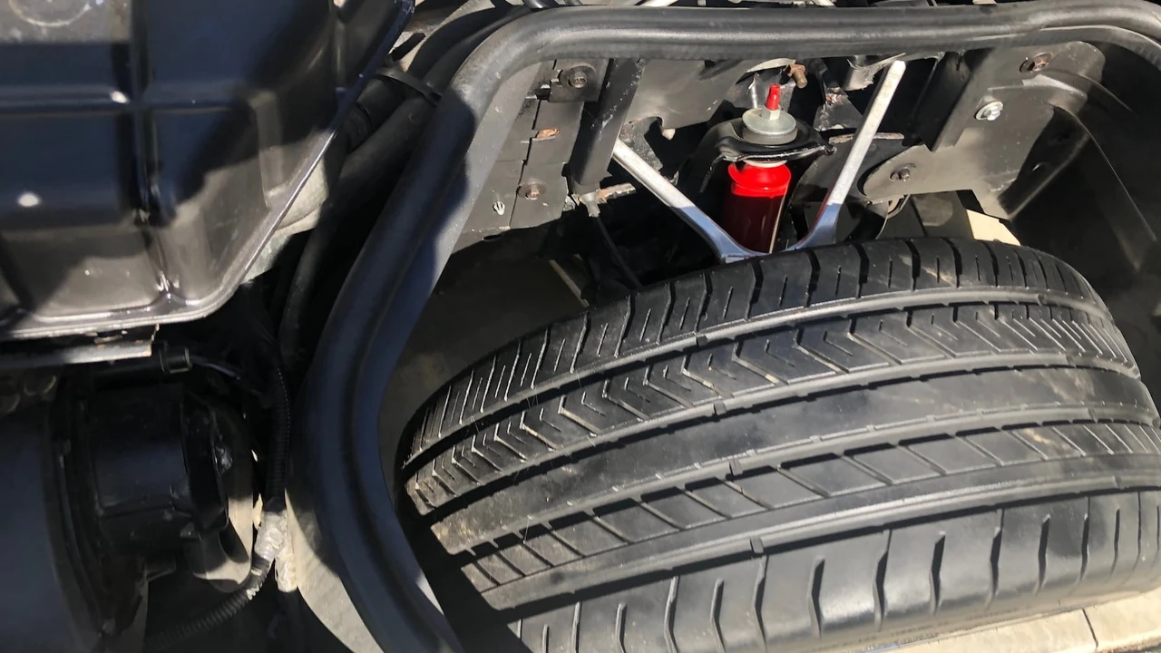 1992 Chevrolet Corvette C4 - Image 16 of 23