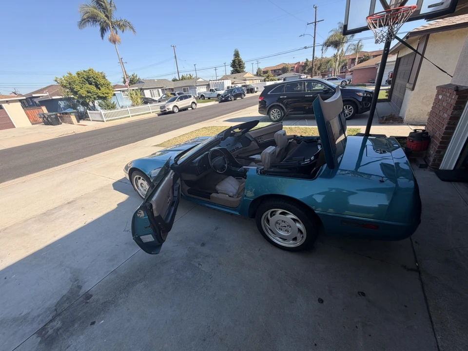 1992 Chevrolet Corvette C4 - Image 8 of 15