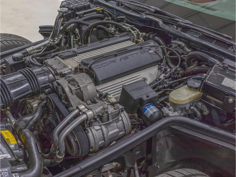 1992 Chevrolet Corvette C4 - Image 15 of 31