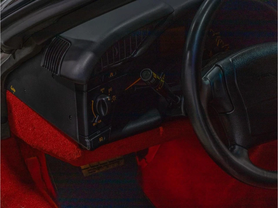 1992 Chevrolet Corvette C4 - Image 28 of 31