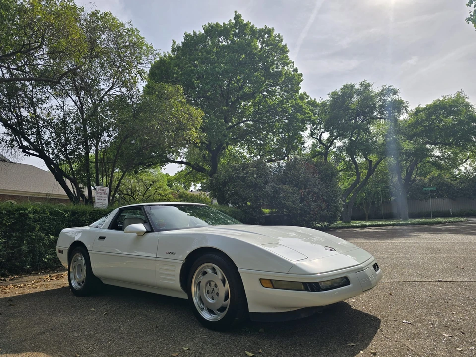 1992 Chevrolet Corvette C4 ZR1 - Image 4 of 31