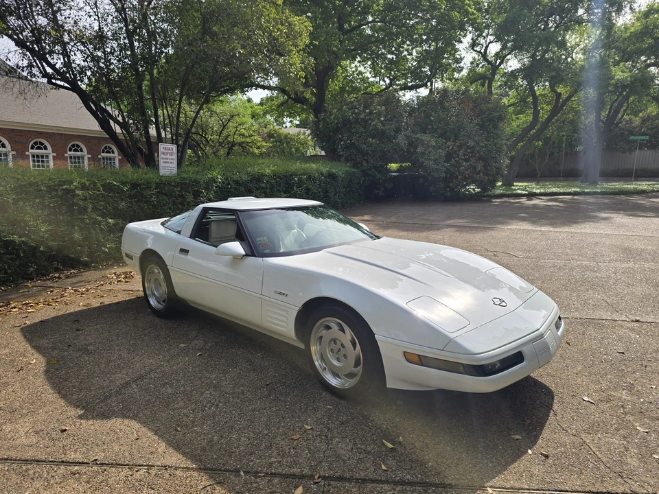 1992 Chevrolet Corvette C4 ZR1 - Image 6 of 31