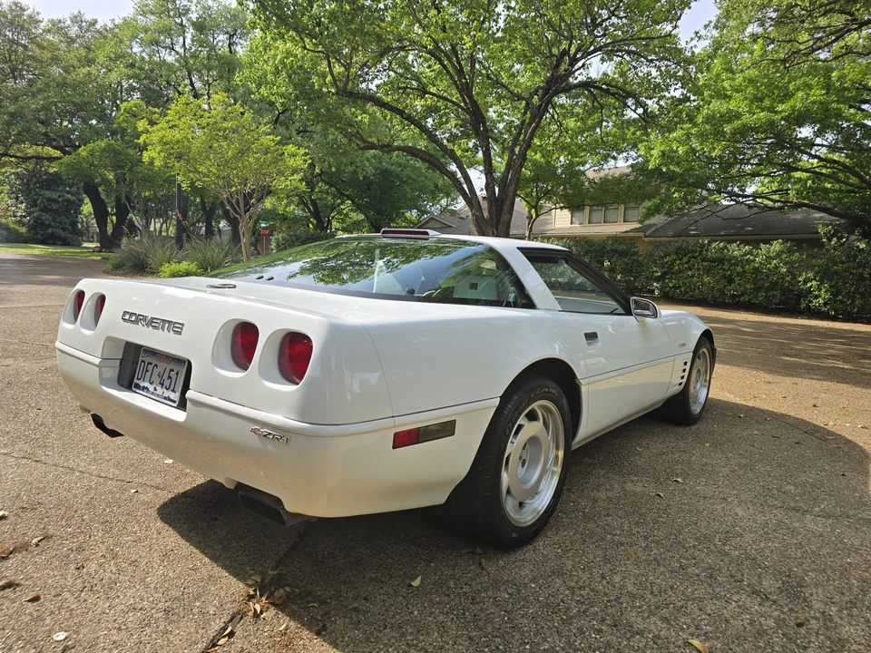 1992 Chevrolet Corvette C4 ZR1 - Image 20 of 31