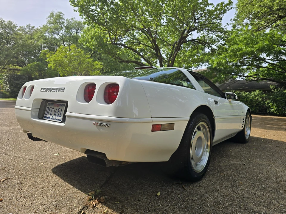 1992 Chevrolet Corvette C4 ZR1 - Image 23 of 31