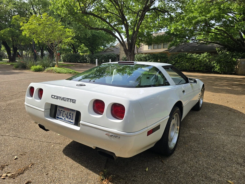 1992 Chevrolet Corvette C4 ZR1 - Image 26 of 31