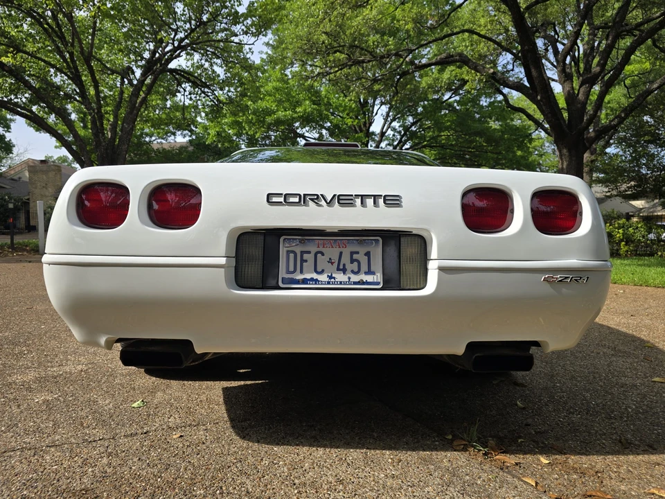 1992 Chevrolet Corvette C4 ZR1 - Image 29 of 31