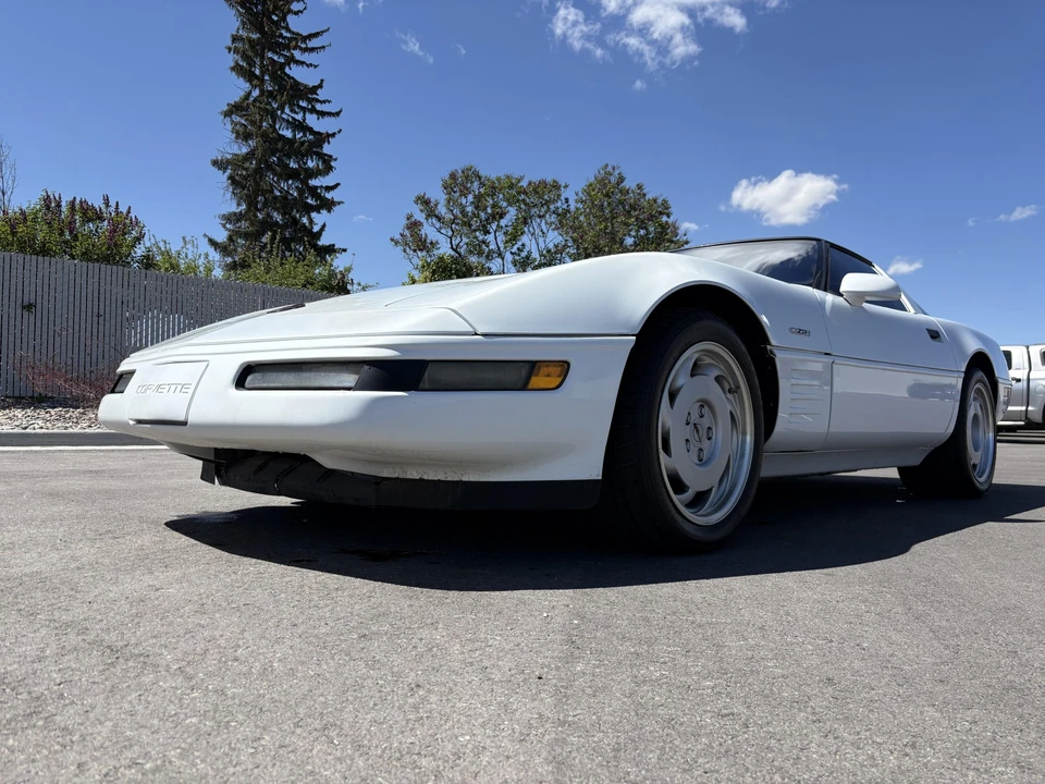 1992 Chevrolet - Image 13 of 31