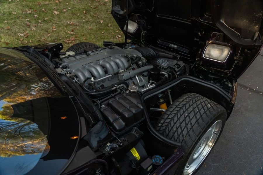 1992 Chevrolet Corvette C4 ZR1 - Image 18 of 18