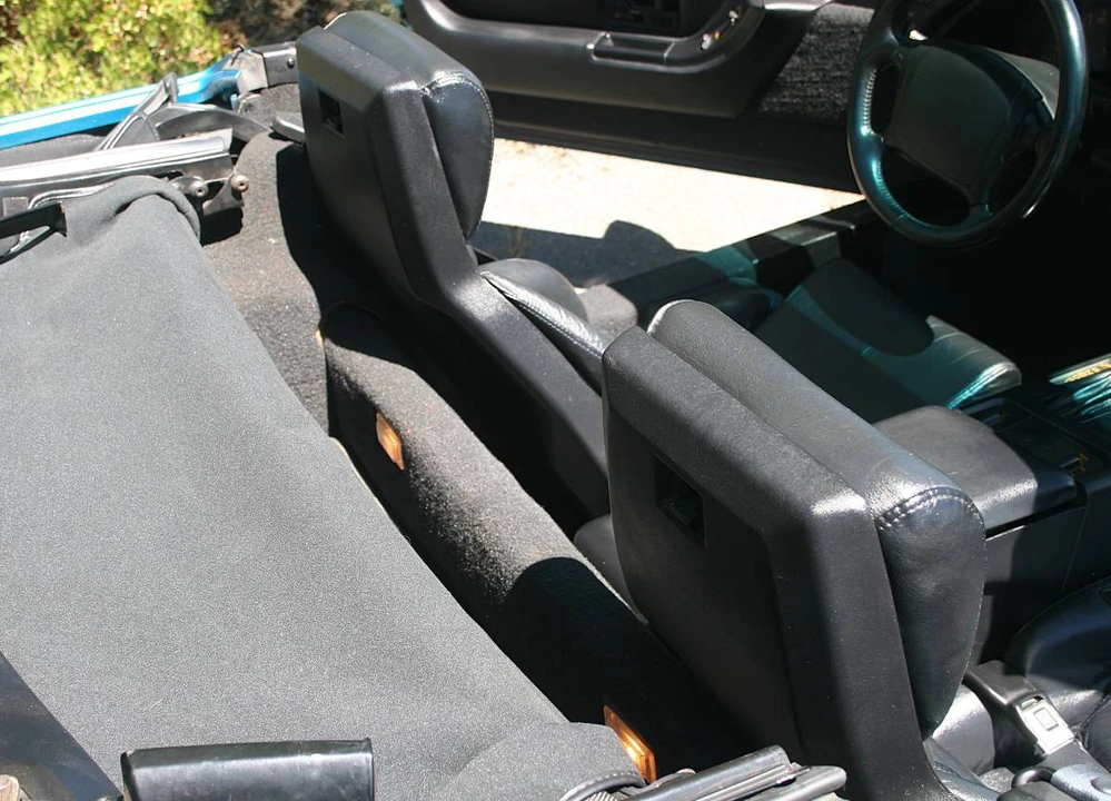 1992 Chevrolet Corvette C4 - Image 17 of 24