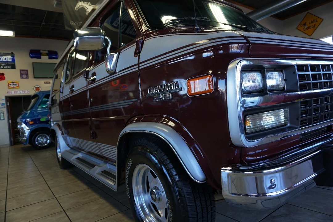 1992 Chevrolet G-Series Van - Image 12 of 21