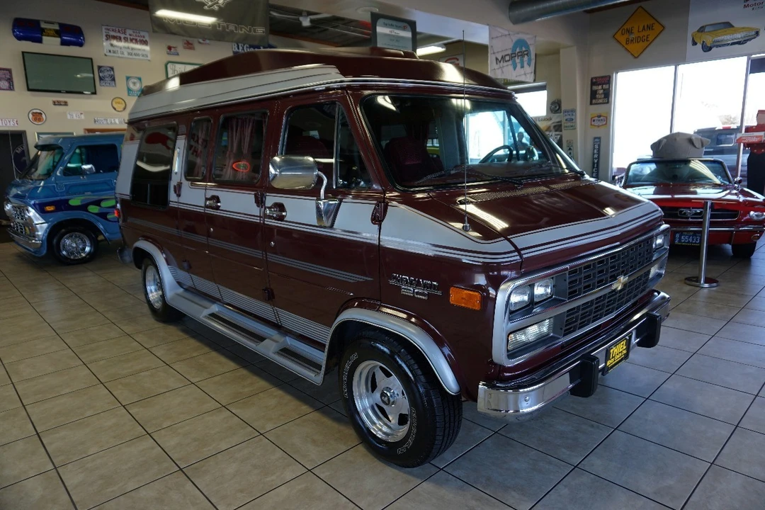 1992 Chevrolet G-Series Van - Image 9 of 21