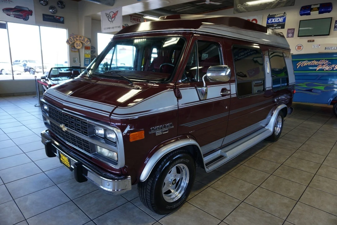 1992 Chevrolet G-Series Van - Image 3 of 21