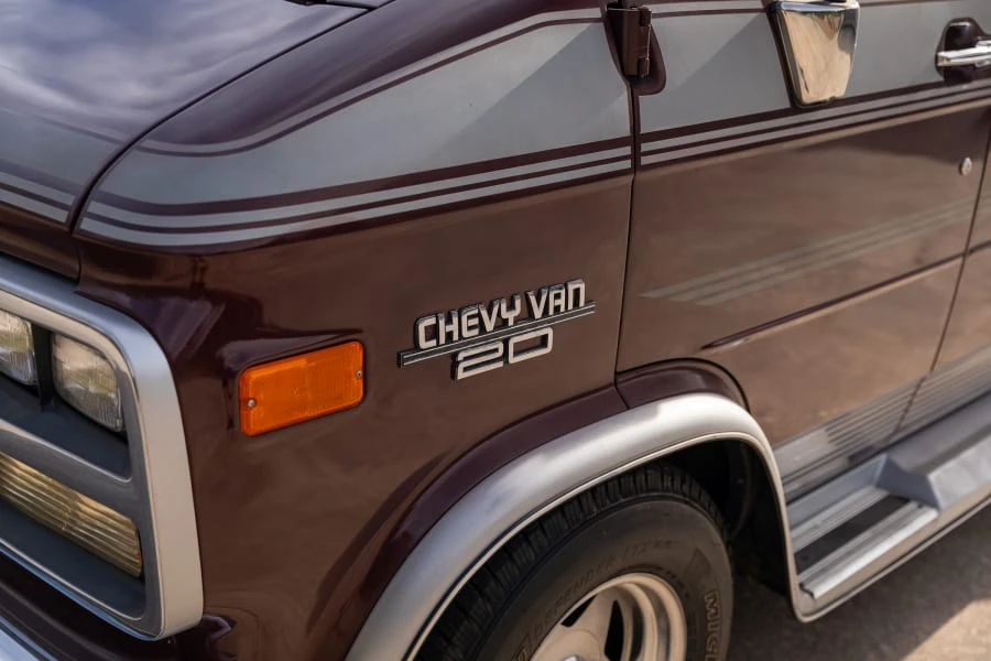 1992 Chevrolet G-Series Van - Image 13 of 31