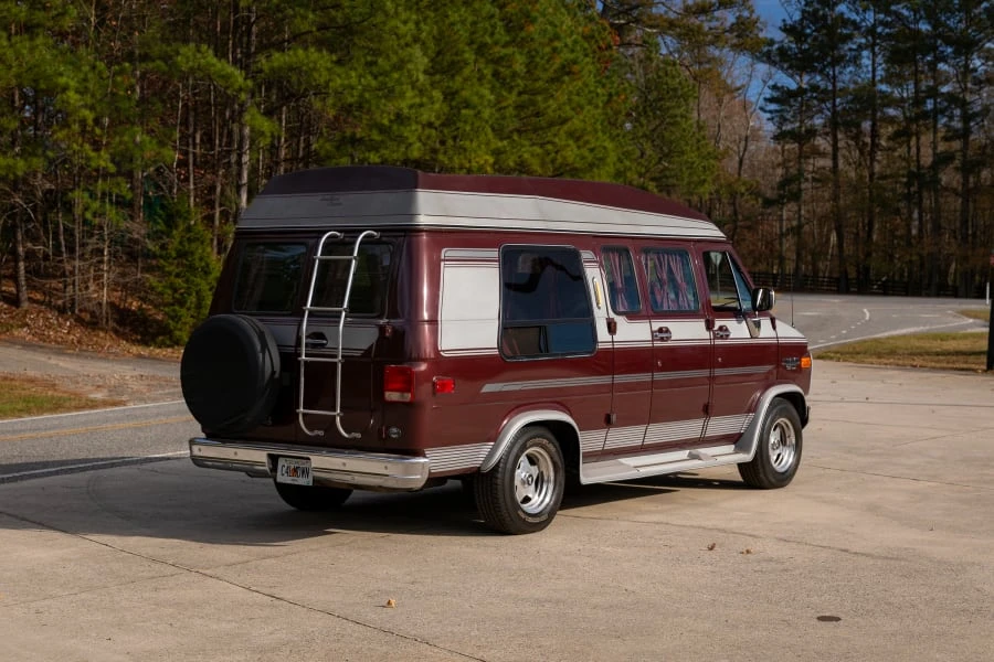 1992 Chevrolet G-Series Van - Image 3 of 31