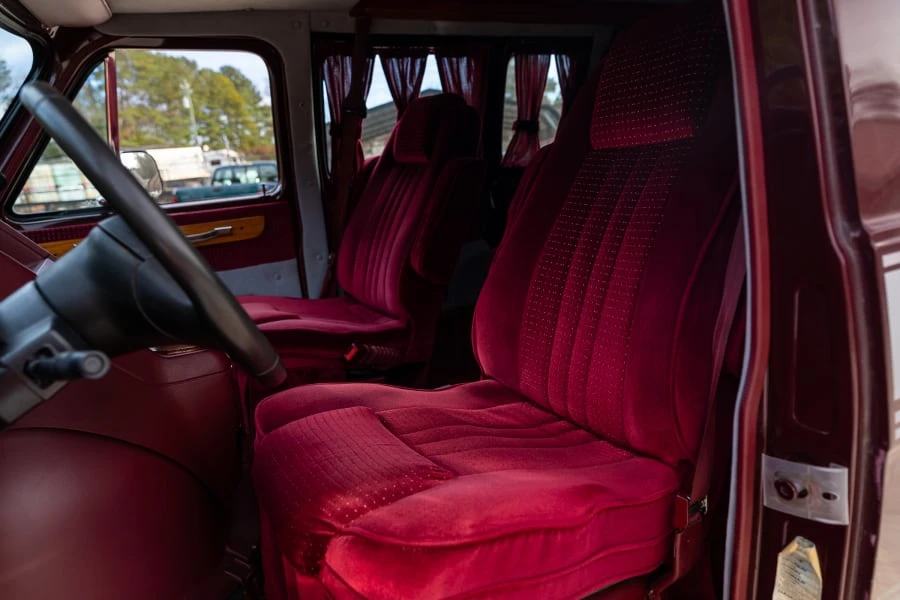 1992 Chevrolet G-Series Van - Image 29 of 31