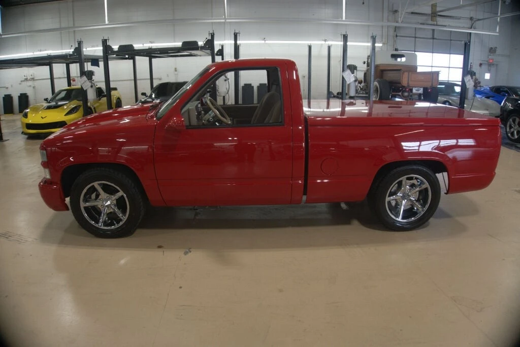 1992 Chevrolet C/K 4th Gen - Image 2 of 31