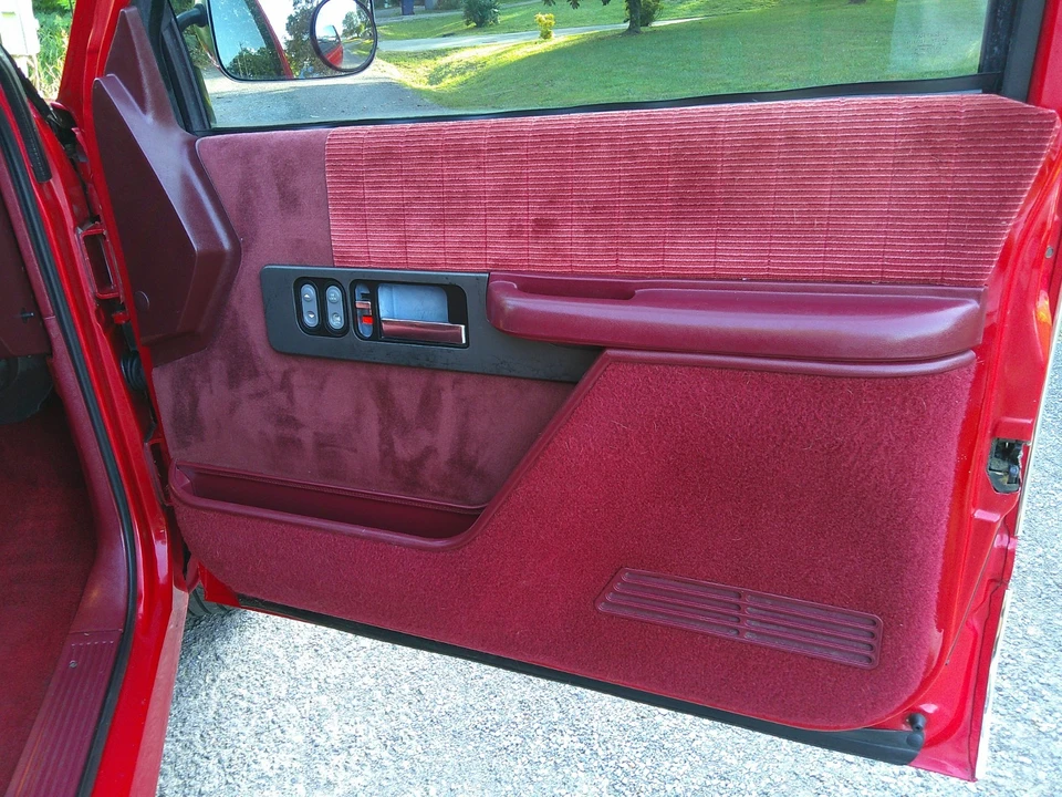 1992 Chevrolet C/K 4th Gen - Image 14 of 30