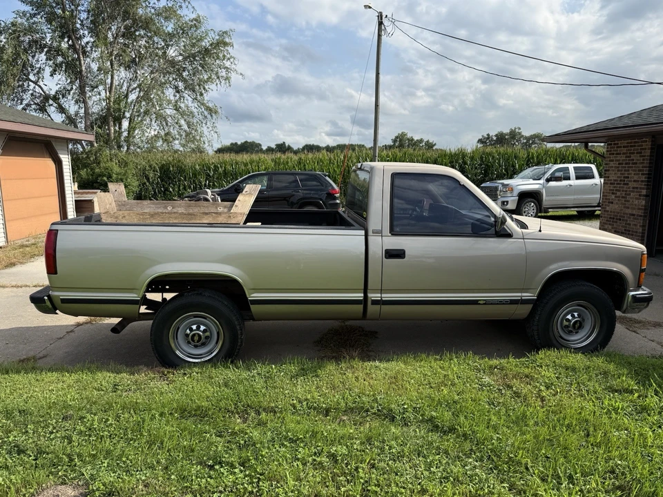 1992 Chevrolet C/K 4th Gen - Image 2 of 7