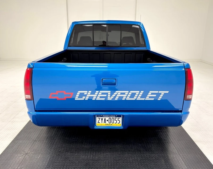 1992 Chevrolet C/K - Image 4 of 31