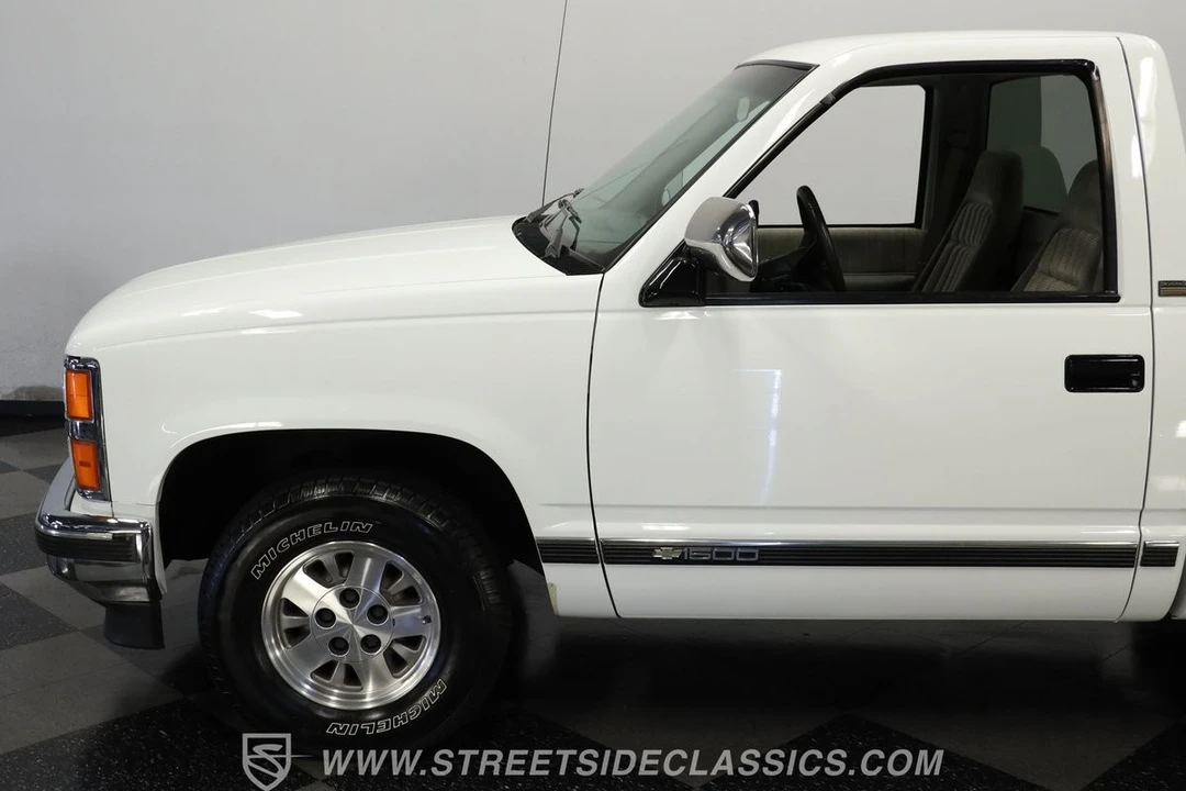 1992 Chevrolet C/K 4th Gen - Image 23 of 31