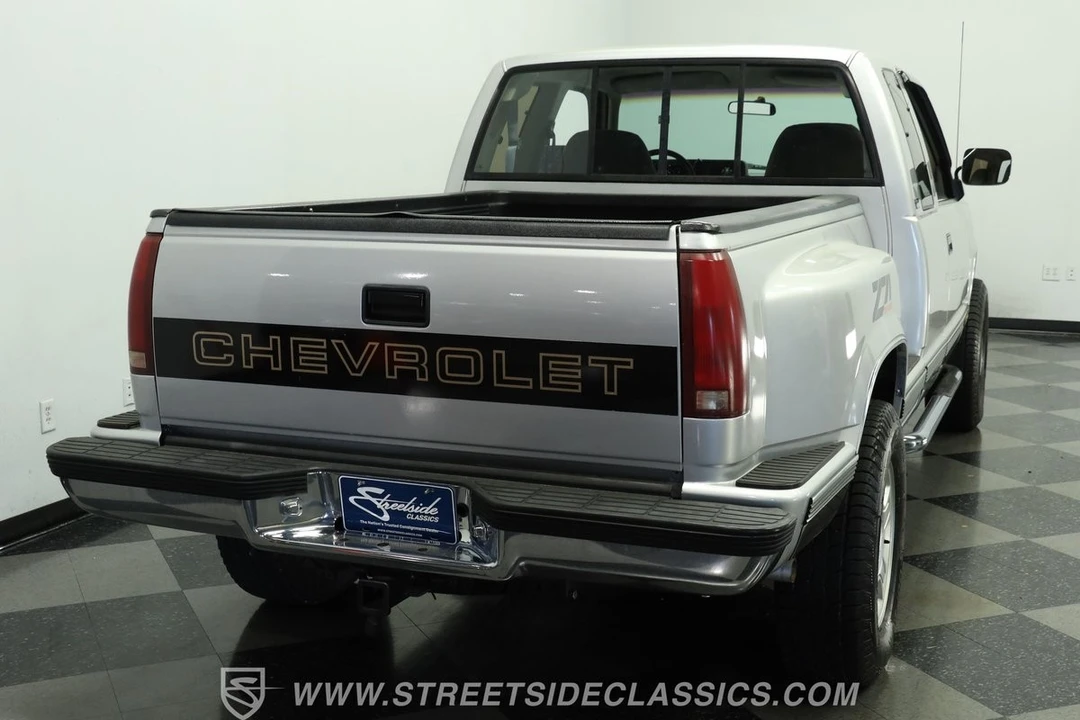 1992 Chevrolet C/K 4th Gen - Image 9 of 12