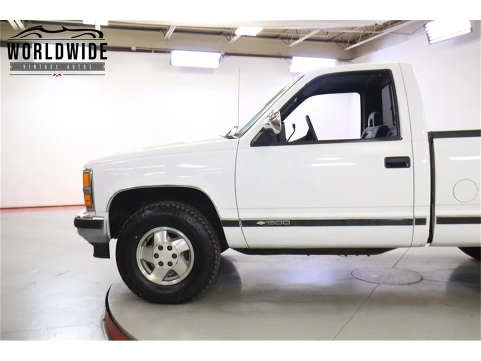 1992 Chevrolet C/K 4th Gen - Image 7 of 31