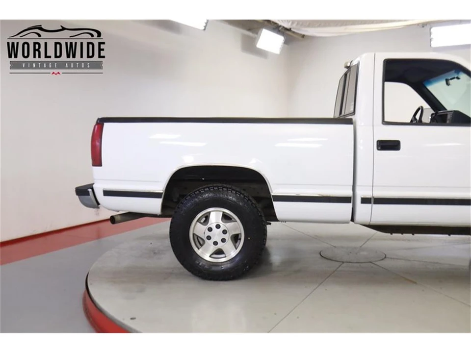 1992 Chevrolet C/K 4th Gen - Image 9 of 31