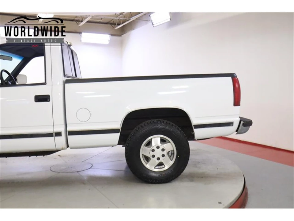 1992 Chevrolet C/K 4th Gen - Image 10 of 31