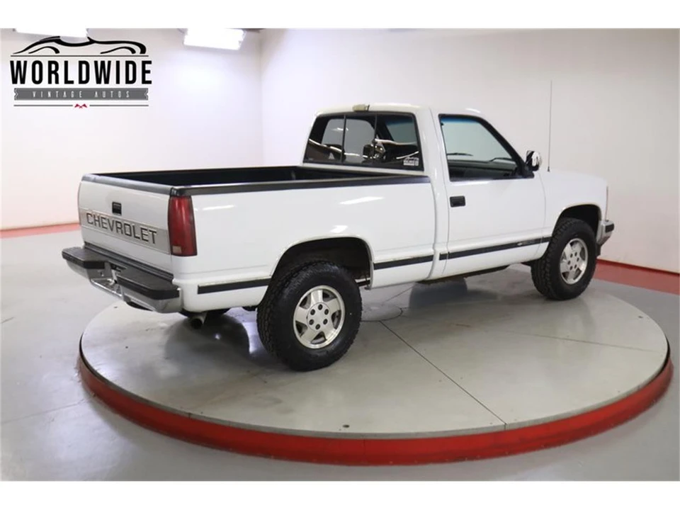 1992 Chevrolet C/K 4th Gen - Image 6 of 31