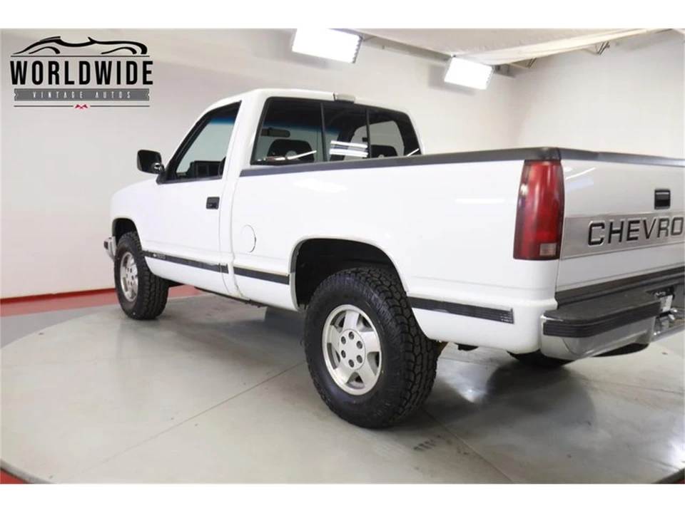 1992 Chevrolet C/K 4th Gen - Image 20 of 31