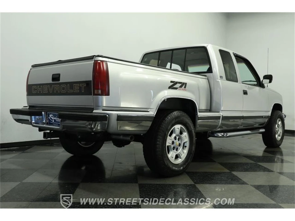1992 Chevrolet C/K 4th Gen - Image 25 of 31