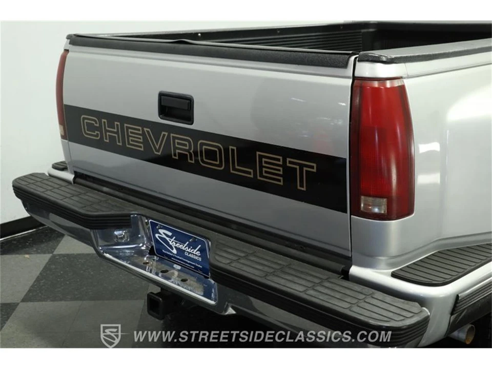 1992 Chevrolet C/K 4th Gen - Image 24 of 31