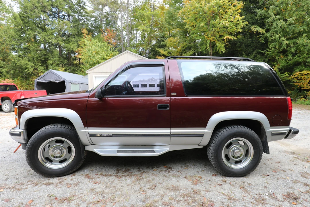 1992 Chevrolet K5 Blazer 3rd Gen - Image 8 of 31